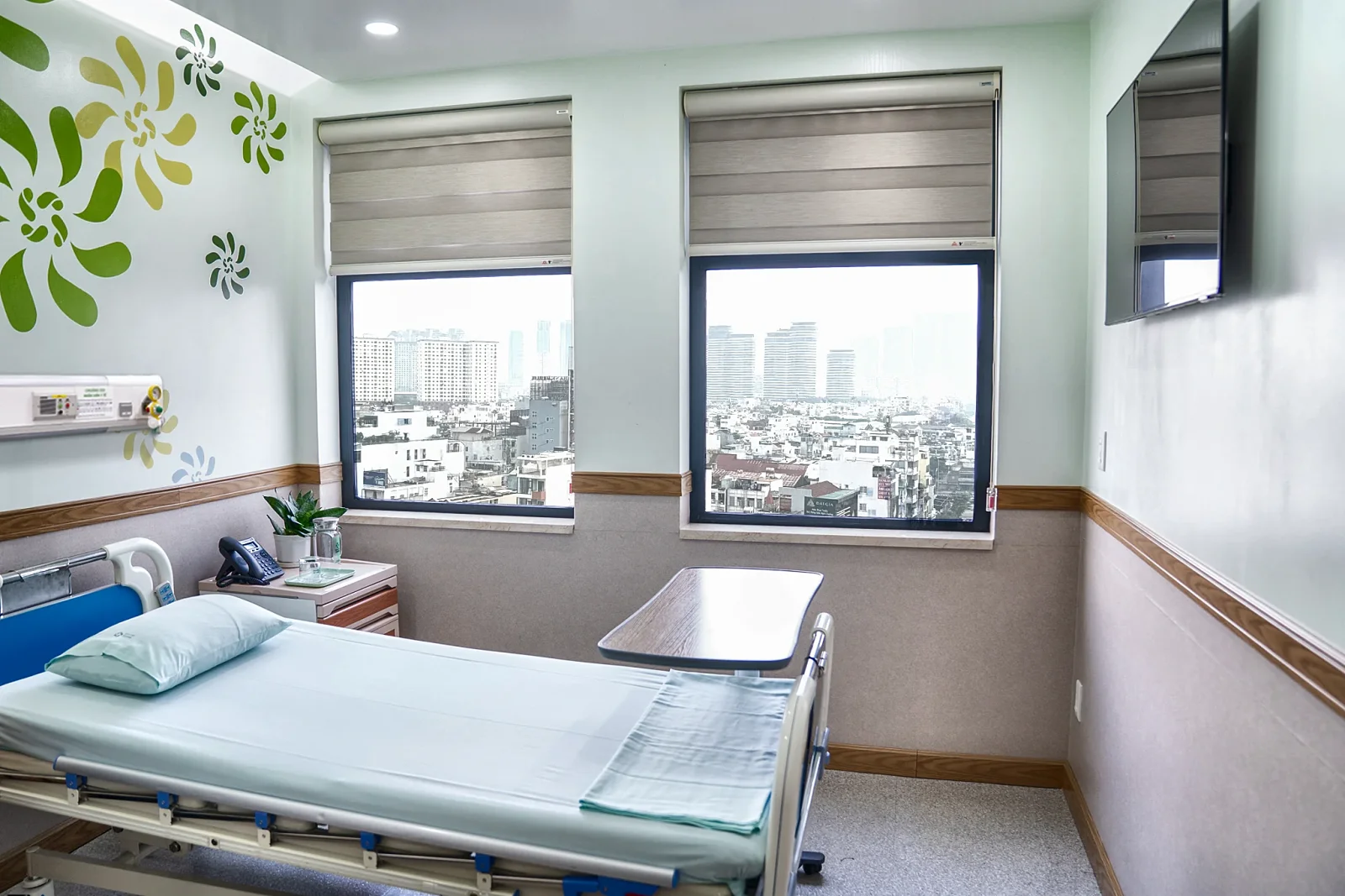 Hệ Thống Phòng Hồi Sức Nội Trú Tiện Nghi