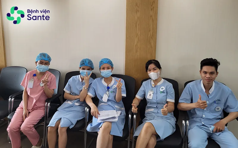 2023년 제1회 우수 간호사 및 의료기사 임상 술기 경진대회 2023년 제1회 우수 간호사/의료기사 임상 술기 경진대회 - 호치민시 빈탄구 SANTE 병원