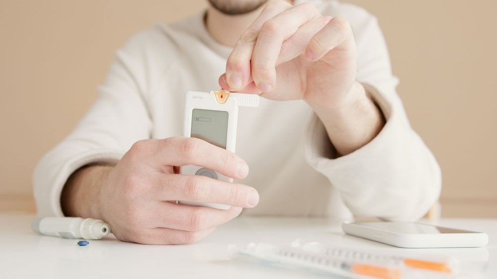 DIABETES: SIGNS, CAUSES, TREATMENT AND PREVENTION
