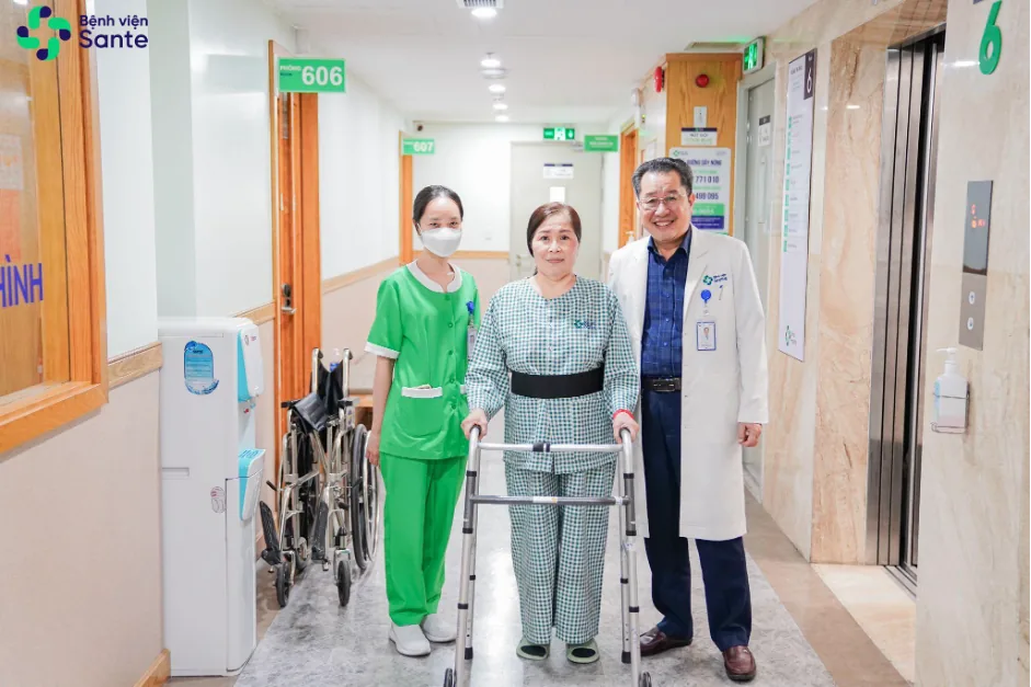 네덜란드 거주 교포, 1차 수술 실패 후 인공 무릎관절 재치환술 위해 베트남 내원 - SANTE 병원 빈탄, 호치민시 네덜란드 거주 교포, 1차 수술 실패 후 인공 무릎관절 재치환술 위해 베트남 내원 - SANTE 병원 빈탄, 호치민시
