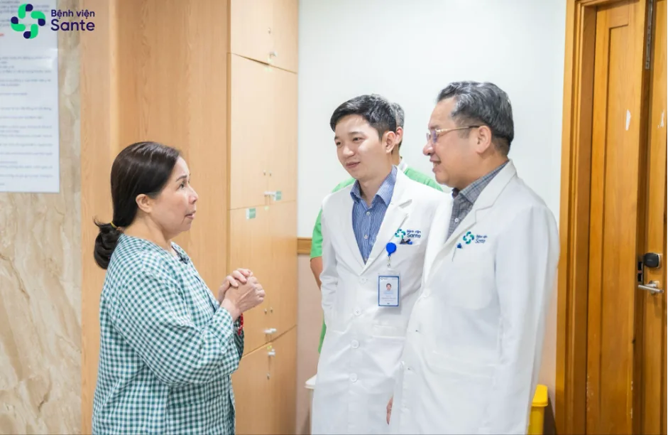 네덜란드 거주 교포, 1차 수술 실패 후 인공 무릎관절 재치환술 위해 베트남 내원 - 사진 2 - SANTE 병원 빈탄, 호치민시 네덜란드 거주 교포, 1차 수술 실패 후 인공 무릎관절 재치환술 위해 베트남 내원 - 사진 2 - SANTE 병원 빈탄, 호치민시