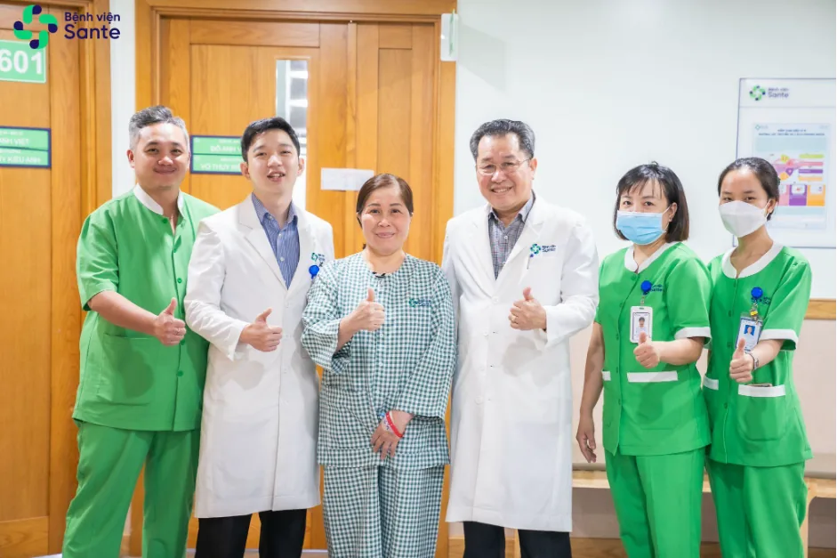 네덜란드 거주 교포, 1차 수술 실패 후 인공 무릎관절 재치환술 위해 베트남 내원 - 사진 4 - SANTE 병원 빈탄, 호치민시 네덜란드 거주 교포, 1차 수술 실패 후 인공 무릎관절 재치환술 위해 베트남 내원 - 사진 4 - SANTE 병원 빈탄, 호치민시