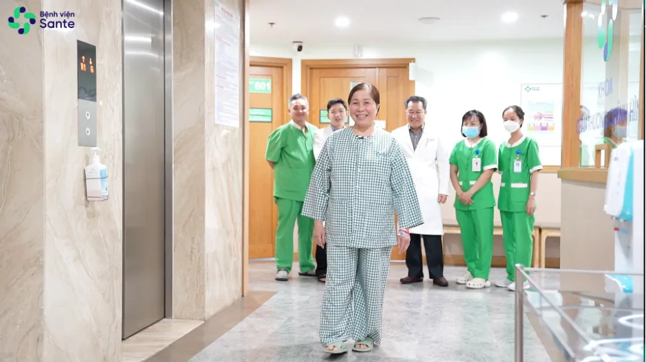 네덜란드 거주 교포, 1차 수술 실패 후 인공 무릎관절 재치환술 위해 베트남 내원 - 사진 3 - SANTE 병원 빈탄, 호치민시 네덜란드 거주 교포, 1차 수술 실패 후 인공 무릎관절 재치환술 위해 베트남 내원 - 사진 3 - SANTE 병원 빈탄, 호치민시