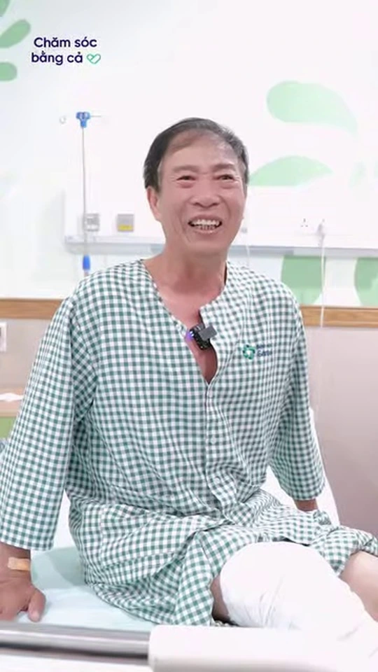 산테 병원에서 무릎 퇴행성 관절염 4기 수술 후 24시간 만에 스스로 걷기 시작한 환자